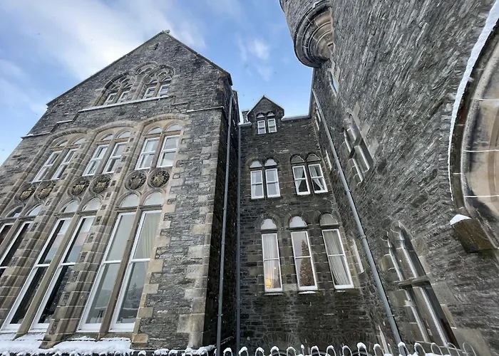 Old School 4, The Classrooms